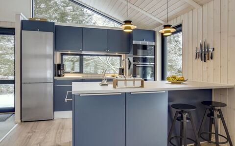 Hildegard - 1.5Km from the Sea: Køkken, Møbel, Køkken Apparat, Indretning, Countertop, Træ, Loft, Gulvbelægning, Cabinetry, Større Bandage