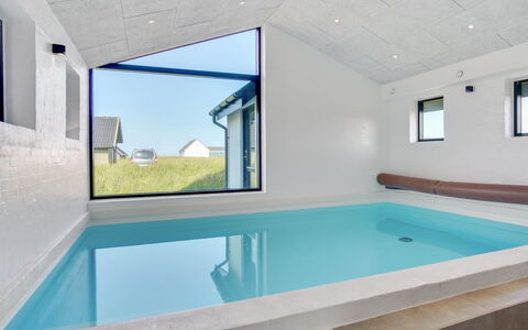 Volfgang - 250M from the Sea: Svømmepøl, Kompositmateriale, Dagslys, Design, Udvej, Eco Hotel, Hotel, Attic
