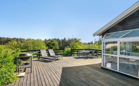 Gildo - 932M from the Sea: Arkitektur, Tag, Hjem, Kompositmateriale, Dagslys, Sidespor, Indkørsel