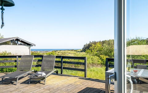 Gildo - 932M from the Sea: Arkitektur, Tag, Hjem, Kompositmateriale, Dagslys, Sidespor, Indkørsel