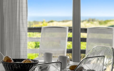 Gildo - 932M from the Sea: Arkitektur, Tag, Hjem, Kompositmateriale, Dagslys, Sidespor, Indkørsel