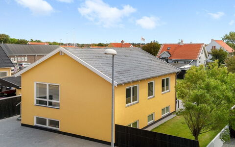Teodosij - 1.1Km from the Sea: Sommerhus, Skur, Hytte, Stuehus, Prærie, Hytte, Lade, Bjælkehytte, Garden Bygninger
