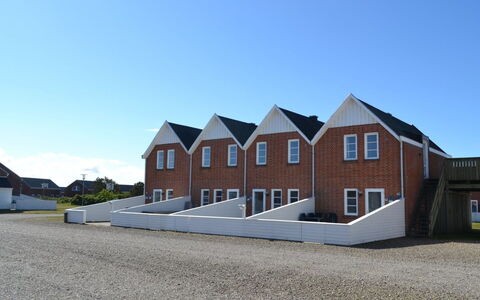 Efraima - 1.7Km from the Sea: Svømmepøl, Udendørs Møbler, Møbel, Udvej, Flise, Eco Hotel, Skygge, Stol, Fritid, Estate