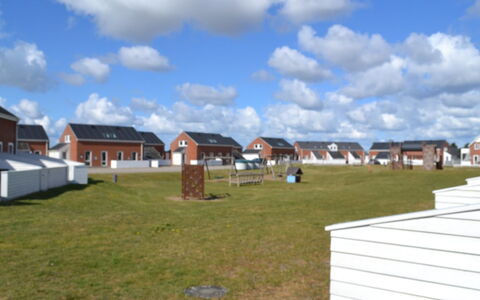 Efraima - 1.7Km from the Sea: Svømmepøl, Udendørs Møbler, Møbel, Udvej, Flise, Eco Hotel, Skygge, Stol, Fritid, Estate