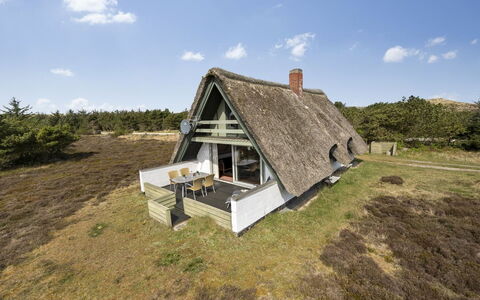 Thorbjörn - from the Sea: Arkitektur, Tag, Hjem, Kompositmateriale, Dagslys, Sidespor, Indkørsel