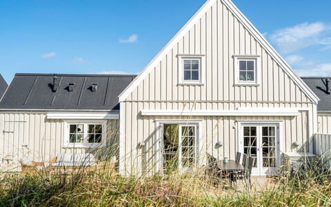 Ingmarie - 1Km from the Sea: Tag, Hus, Hjem, Sommerhus, Sidespor, Estate, Indkørsel, Garden Bygninger, Gård, Skur