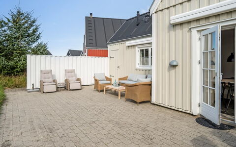 Ingmarie - 1Km from the Sea: Tag, Hus, Hjem, Sommerhus, Sidespor, Estate, Indkørsel, Garden Bygninger, Gård, Skur