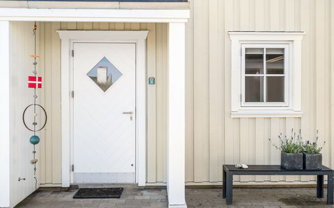 Ingmarie - 1Km from the Sea: Tag, Hus, Hjem, Sommerhus, Sidespor, Estate, Indkørsel, Garden Bygninger, Gård, Skur