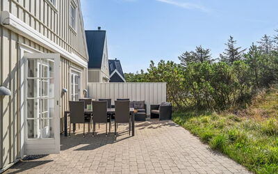 Ingmarie - 1Km from the Sea