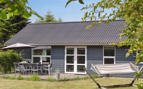 Oiva - 450M from the Sea: Plantesamfund, Sollys, Urteagtig Plante, Have, Plantation, Landbrug, Farm
