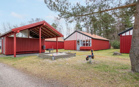 Hira - 300M from the Sea: Tag, Hus, Hjem, Sommerhus, Dør, Sidespor, Dæk, Veranda, Planke, Hårdttræ