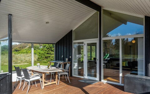 Faye - 600M from the Sea: Svømmepøl, Ferieby