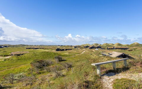 Kalervo - 100M from the Sea: Arkitektur, Tag, Hjem, Kompositmateriale, Dagslys, Sidespor, Indkørsel