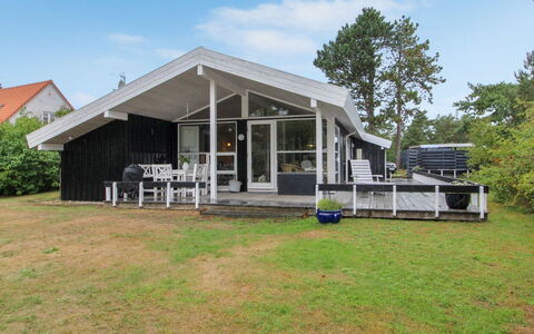 Fasti - 300M from the Sea: Plantesamfund, Sollys, Urteagtig Plante, Have, Plantation, Landbrug, Farm