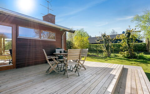Alvia - 200M from the Sea: Plantesamfund, Sollys, Urteagtig Plante, Have, Plantation, Landbrug, Farm