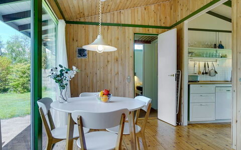 Morle - 600M from the Sea: Træ, Sommerhus, Hårdttræ, Planke, Bejdse, Garden Bygninger, Design, Gård, Bjælkehytte, Backyard