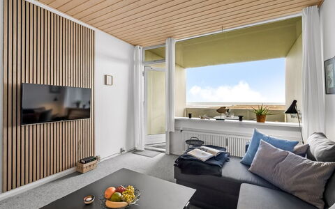 Benite - 50M from the Sea: Græs, Græs-, Landskab, Økoregion, Almindeligt, Plantesamfund, Land Lot, Udendørs Møbler, Prærie, Shrubland