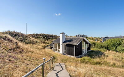 Aivi - 700M from the Sea