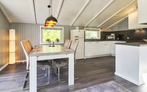 Cajsa - 1.5Km from the Sea: Tag, Hus, Hjem, Sommerhus, Dør, Sidespor, Dæk, Veranda, Planke, Hårdttræ