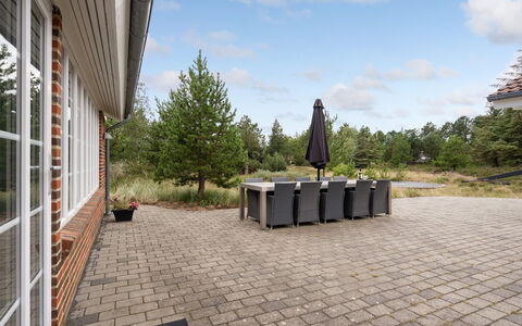 Nana - 4Km from the Sea: Hjem, Sommerhus, Veranda, Hårdttræ, Sidespor, Dæk, Skygge, Planke, Estate, Garden Bygninger