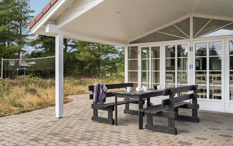 Nana - 4Km from the Sea: Træ, Veranda, Tag, Dør, Skygge, Udendørs Struktur, Sommerhus, Udendørs Møbler, Dæk, Gårdhave
