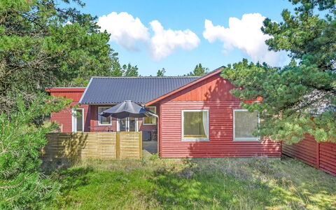 Dorreth - 800M from the Sea: Sommerhus, Hjem, Hus, Tag, Veranda, Estate, Sidespor, Garden Bygninger, Stuehus, Gård