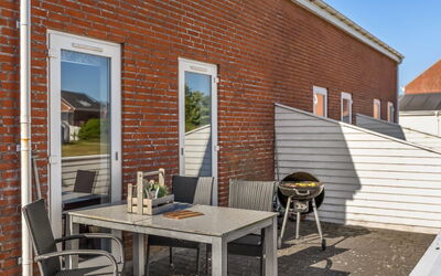Niilo - 1.7Km from the Sea