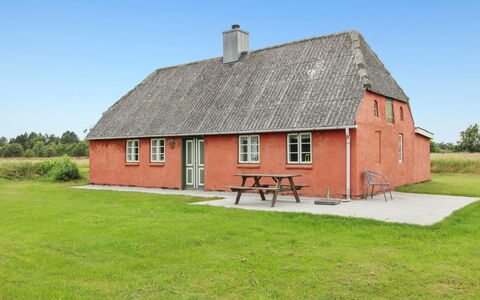 Eduard - 4.3Km from the Sea: Hus, Tag, Hjem, Sommerhus, Skur, Garden Bygninger, Sidespor, Gård, Bjælkehytte, Hytte