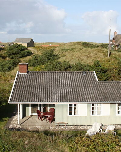Edite - 500M from the Sea