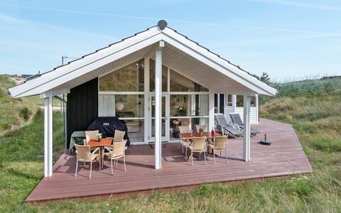 Asvalde - 150M from the Sea: Hjem, Sommerhus, Hårdttræ, Design, Planke, Veranda, Udendørs Struktur