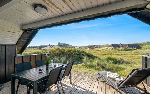 Eggert - from the Sea: Træ, Tag, Arkitektur, Hjem, Hus, Sommerhus, Sidespor, Hårdttræ, Hældning, Estate