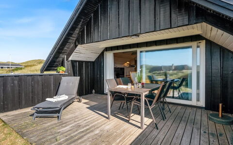 Eggert - from the Sea: Træ, Tag, Arkitektur, Hjem, Hus, Sommerhus, Sidespor, Hårdttræ, Hældning, Estate