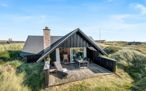 Eggert - from the Sea: Træ, Tag, Arkitektur, Hjem, Hus, Sommerhus, Sidespor, Hårdttræ, Hældning, Estate