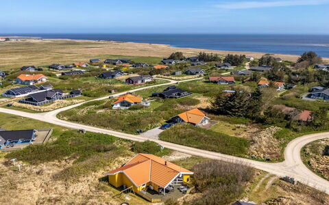 Midja - 800M from the Sea: Sommerhus, Skur, Hytte, Stuehus, Prærie, Hytte, Lade, Bjælkehytte, Garden Bygninger