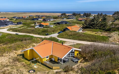 Midja - 800M from the Sea: Sommerhus, Skur, Hytte, Stuehus, Prærie, Hytte, Lade, Bjælkehytte, Garden Bygninger