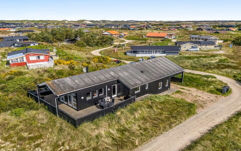 Temjana - from the Sea: Hus, Tag, Hjem, Sommerhus, Skur, Garden Bygninger, Sidespor, Gård, Bjælkehytte, Hytte