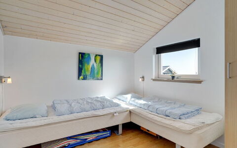 Hildegunda - 950M from the Sea: 