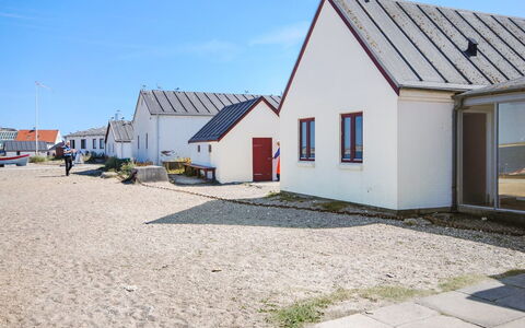 Zoya - 900M from the Sea: Tag, Almindeligt, Land Lot, Landdistrikt, Hjem, Estate, Mark, Sommerhus, Lawn, Forstad