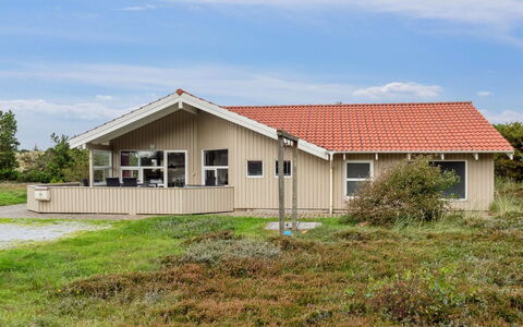 Zoya - 900M from the Sea