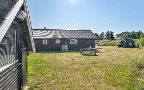 Tameran - 700M from the Sea: Sommerhus, Skur, Hytte, Stuehus, Prærie, Hytte, Lade, Bjælkehytte, Garden Bygninger