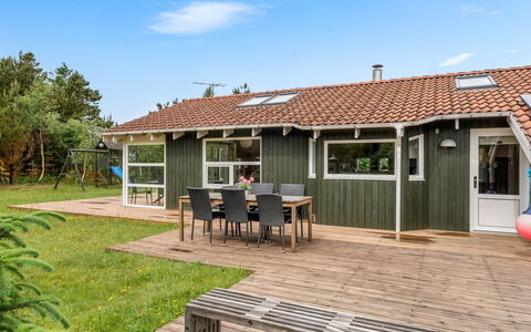 Heggi - 900M from the Sea: Træ, Hjem, Hus, Tag, Sommerhus, Arkitektur, Land Lot, Sidespor, Dør, Veranda