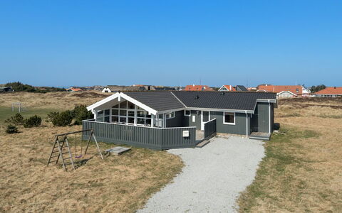 Riste - 450M from the Sea: Bygning, Hus, Hjem, Tag, Boligområde, Arkitektur, Sommerhus, Land Lot, Estate, Sidespor
