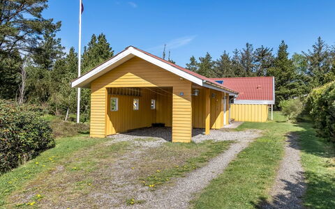 Vetle - 2.8Km from the Sea: Hus, Hjem, Tag, Sommerhus, Busk, Sidespor, Dør, Have, Stuehus