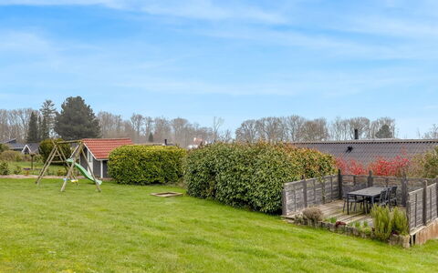Hera - 200M from the Sea: Plantesamfund, Sollys, Urteagtig Plante, Have, Plantation, Landbrug, Farm