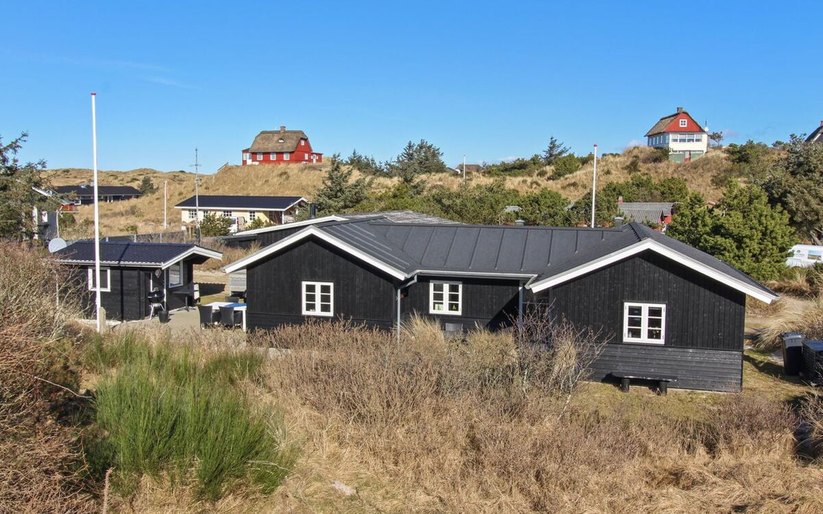 Soleil - 300M from the Sea