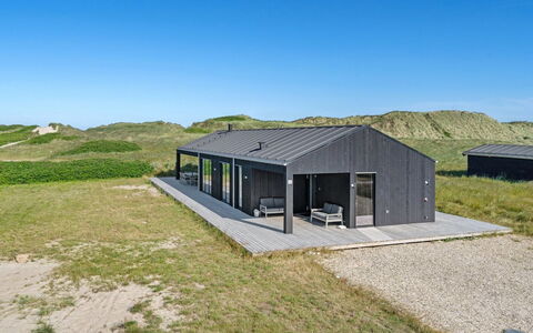 Aiko - 50M from the Sea: Plantesamfund, Sollys, Urteagtig Plante, Have, Plantation, Landbrug, Farm