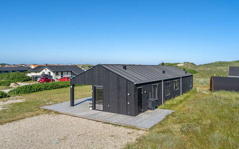 Aiko - 50M from the Sea: Plantesamfund, Sollys, Urteagtig Plante, Have, Plantation, Landbrug, Farm
