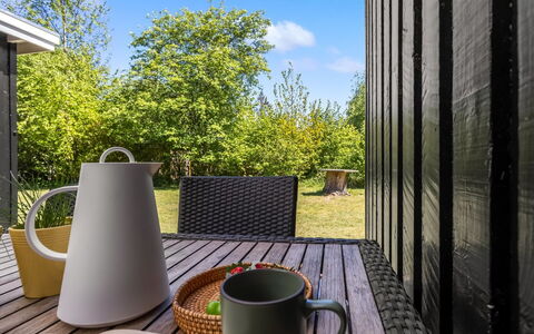 Rustam - 600M from the Sea: Træ, Sommerhus, Hårdttræ, Planke, Bejdse, Garden Bygninger, Design, Gård, Bjælkehytte, Backyard