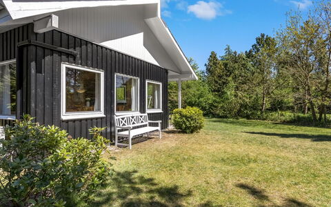 Rustam - 600M from the Sea: Træ, Sommerhus, Hårdttræ, Planke, Bejdse, Garden Bygninger, Design, Gård, Bjælkehytte, Backyard