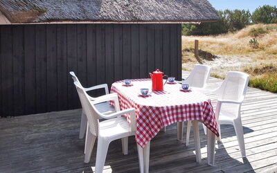 Annli - 1.5Km from the Sea